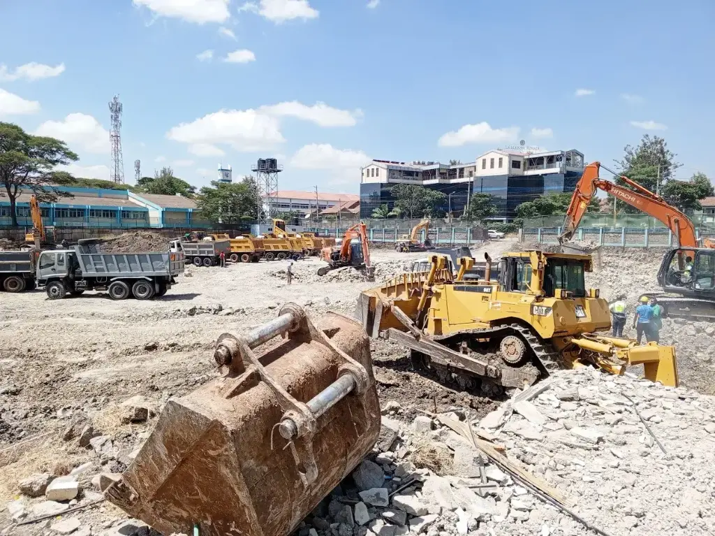 HEAVY MACHINERY FOR HIRE